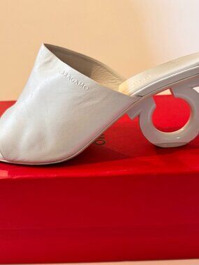 Ferragamo Gancini Sculptural Heel Slide Sandals –White Nappa Leather | EU 41 C